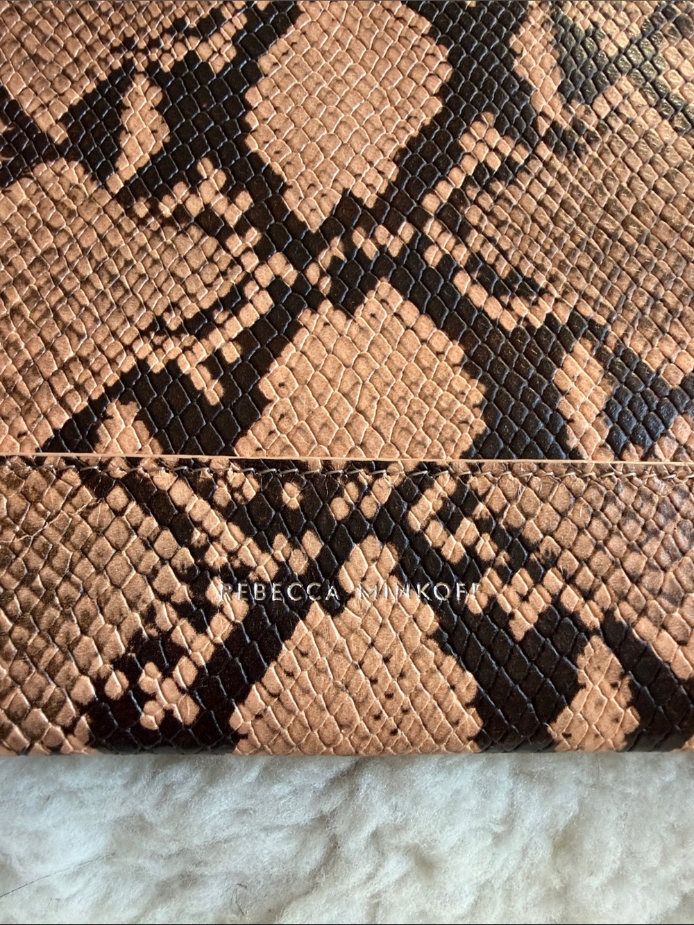 Rebecca Minkoff NWOT Snake-Print Envelope Clutch - Picture 3 of 4